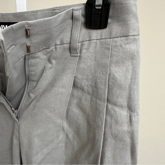 DKNY
Linen Flat Front Coordinating Pleated Trousers size 00 NWT - Picture 5 of 6